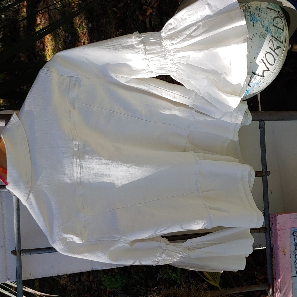 The Pyramid Collection white jean jacket - Picture 5 of 5